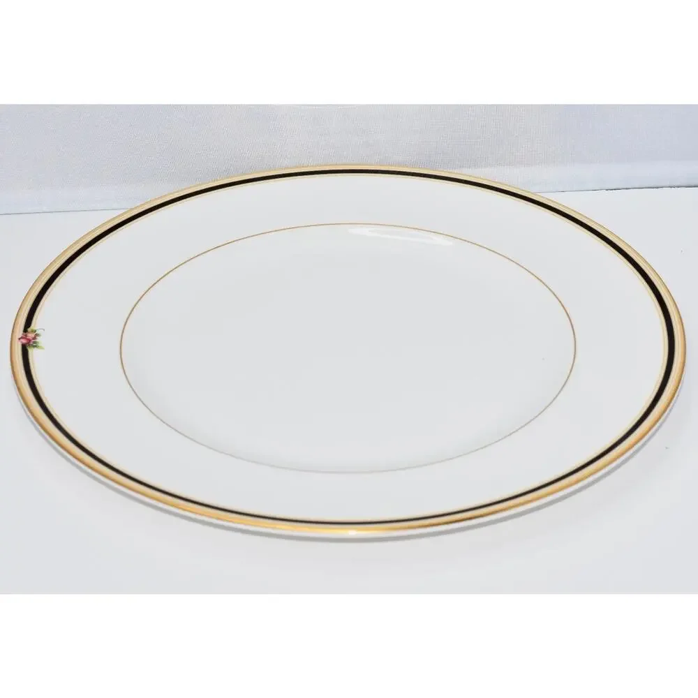 Wedgwood Dinner ware Bone China Clio Black & Gold Rim 10